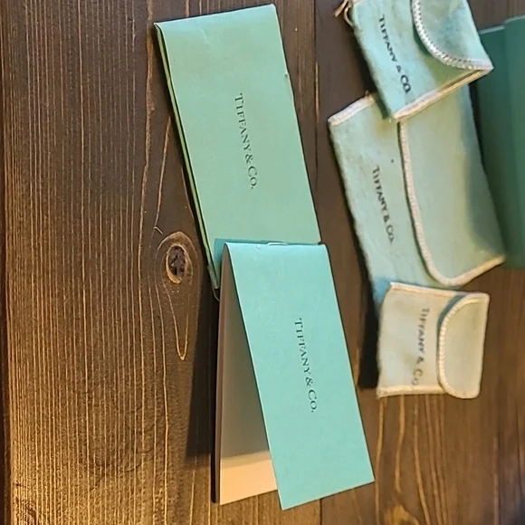 Tiffany and Co box - Picture 4 of 4